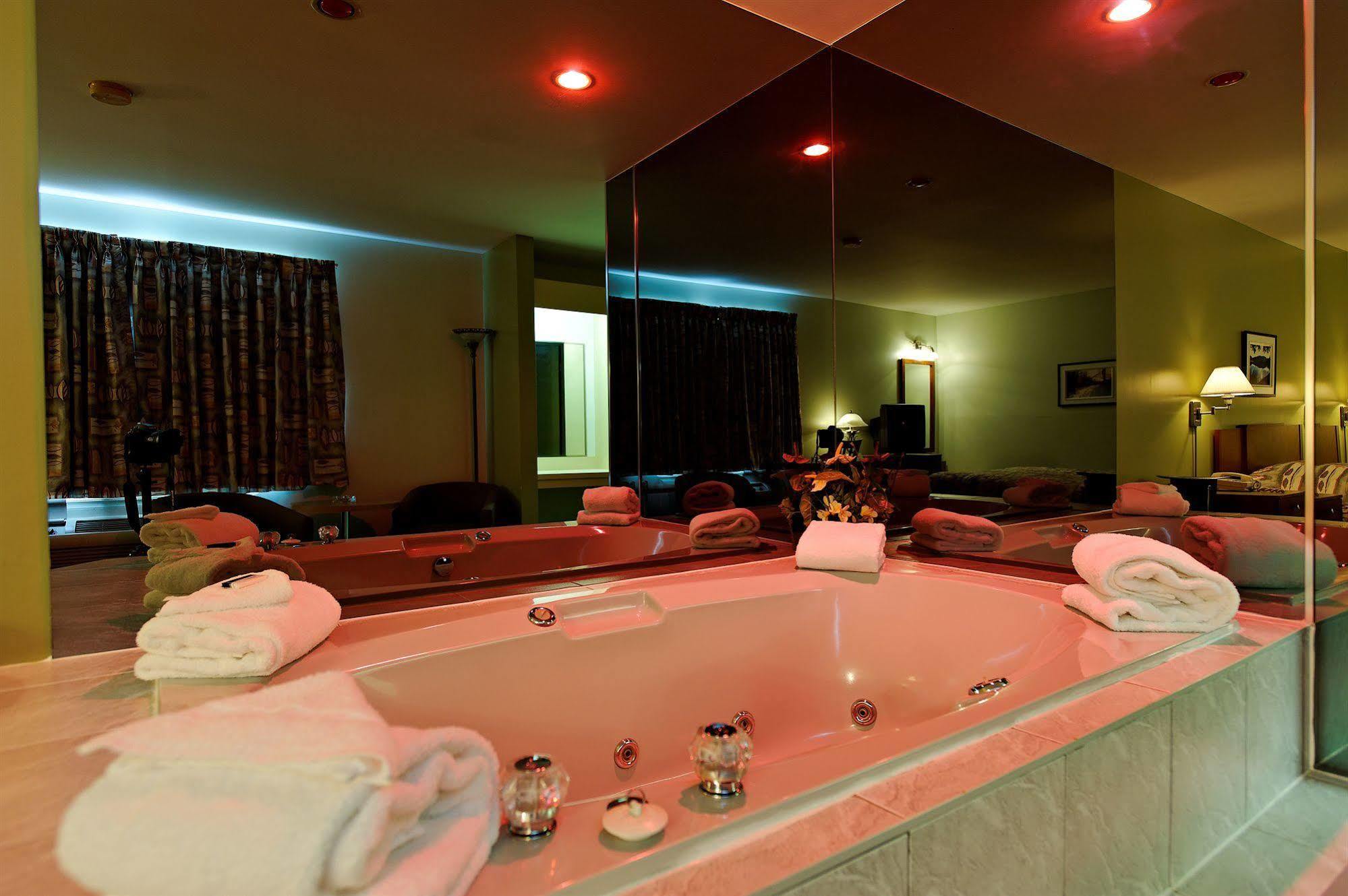 Motel Le Transit Мон-Сент-Илер Экстерьер фото